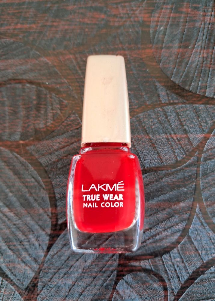 Combo Of Lakme Red & Hot Pink Nail Polish