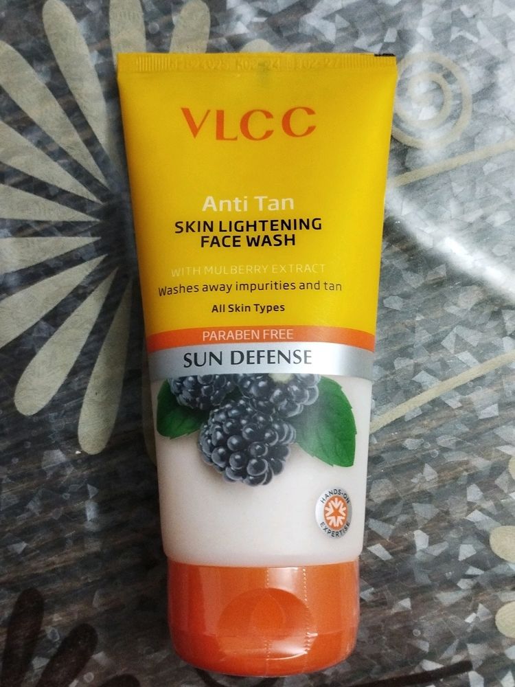 Anti Tan Skin Lightening Face Wash