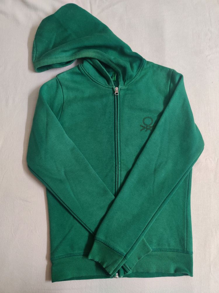 UCB Green Sweatshirt | For Thin Girls