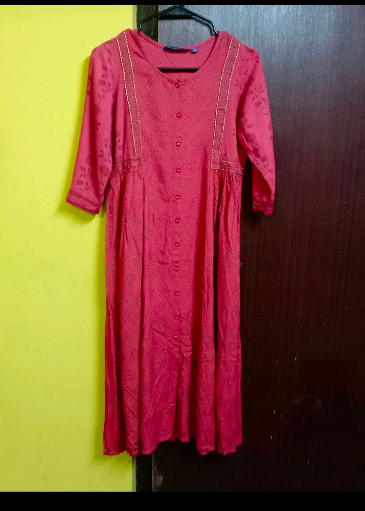 Avaasa Anarkali Kurti