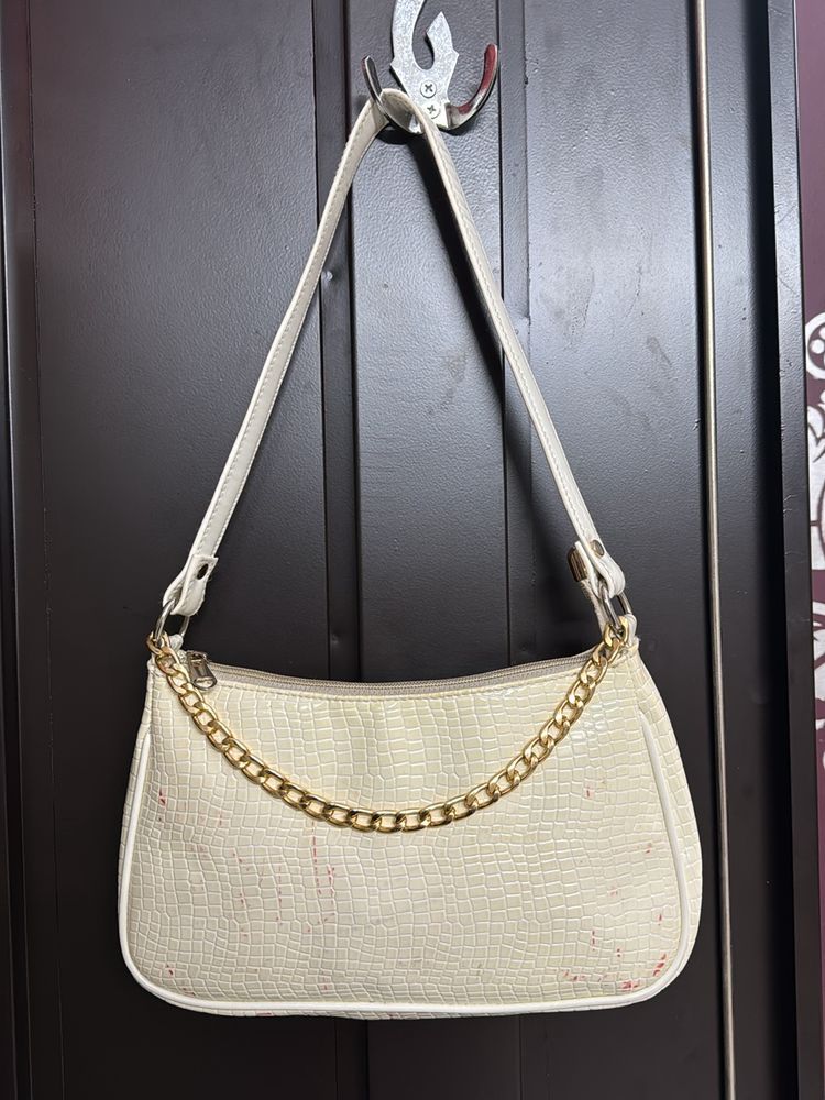 White Shoulder Bag