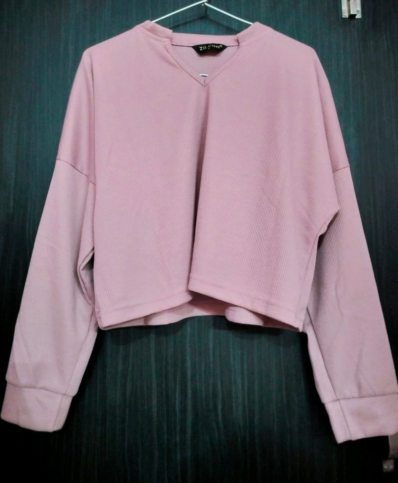 Full Sleeve Cropped Woolen Top