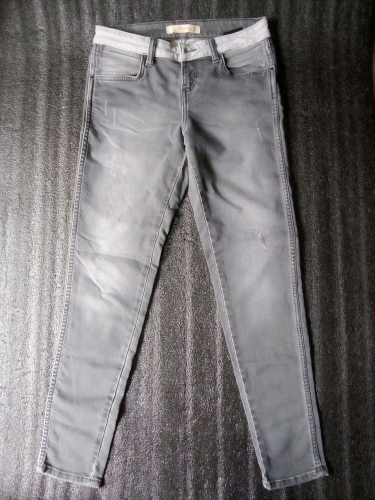 Comfy Slim Fit Jeans