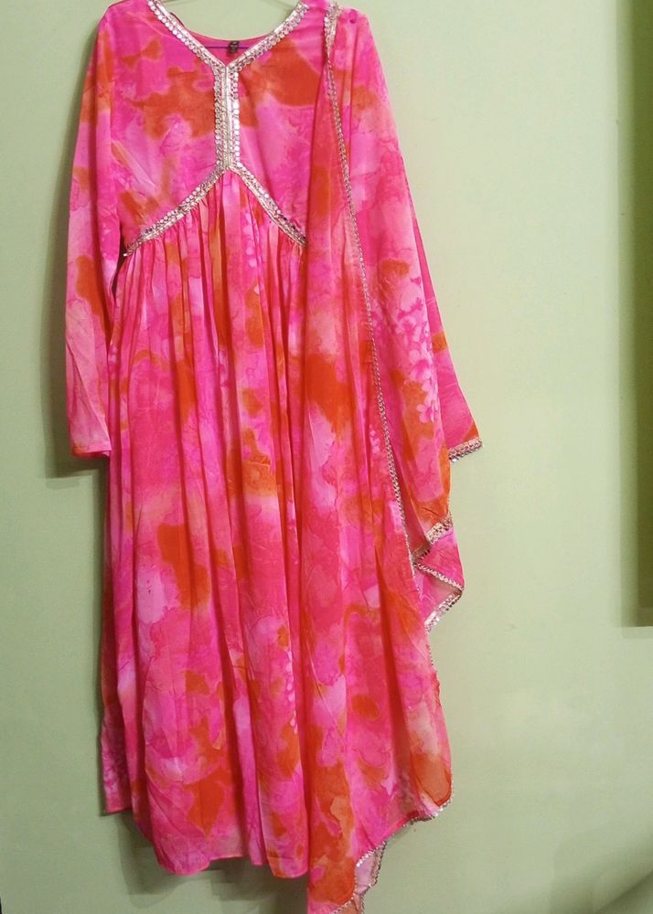 New/Unused Georgette Aaliya Cut Gown With Dupatta