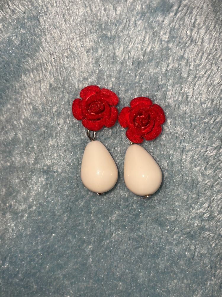 Red rose earring