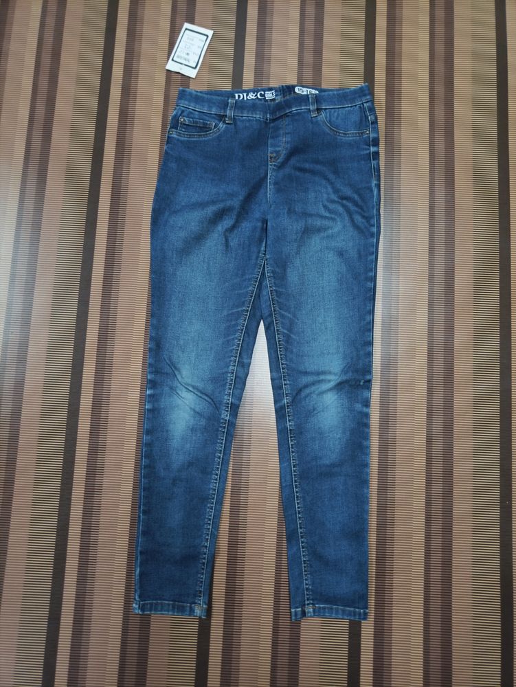 W-17 Size-32 Slim Fit Women Denim Jeans