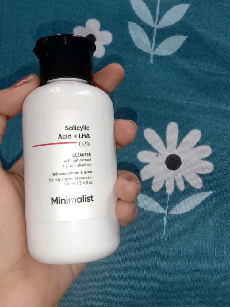 Minimalist Salicylic Acid Cleanser