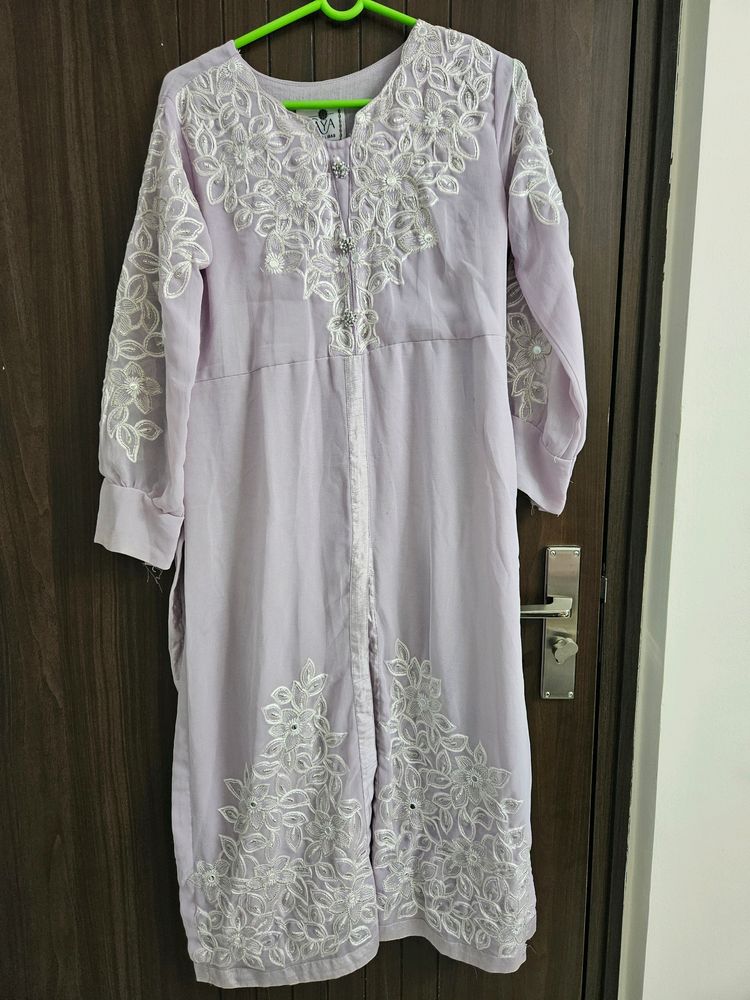 Beautiful Embroidered Kurta set with Dupatta