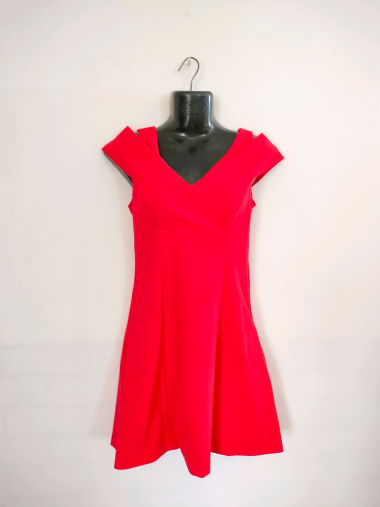 Red Casual Dresses (Women's)