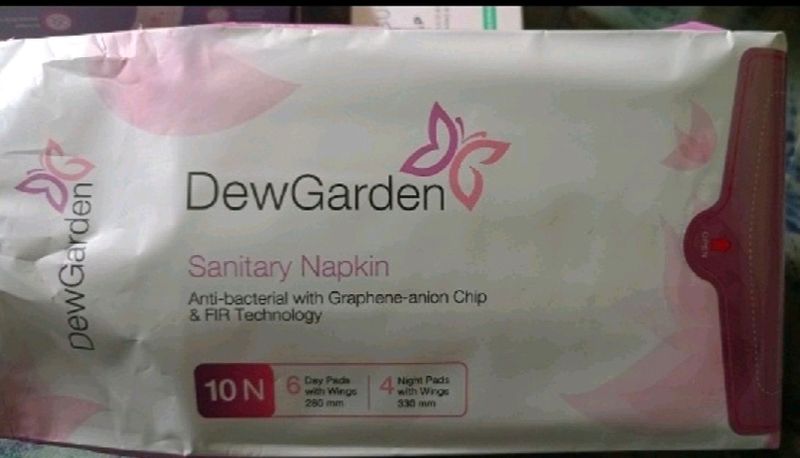 Dew Garden Sanitary Pad