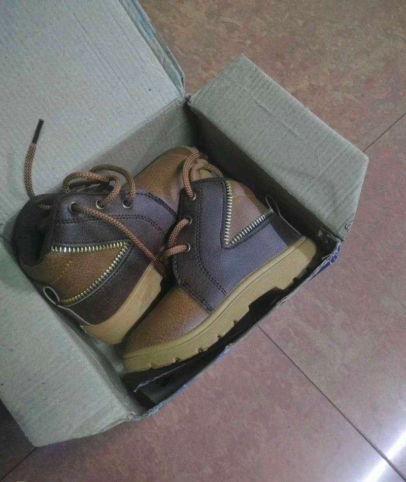 Kids Boys Boots Or Shoe - New