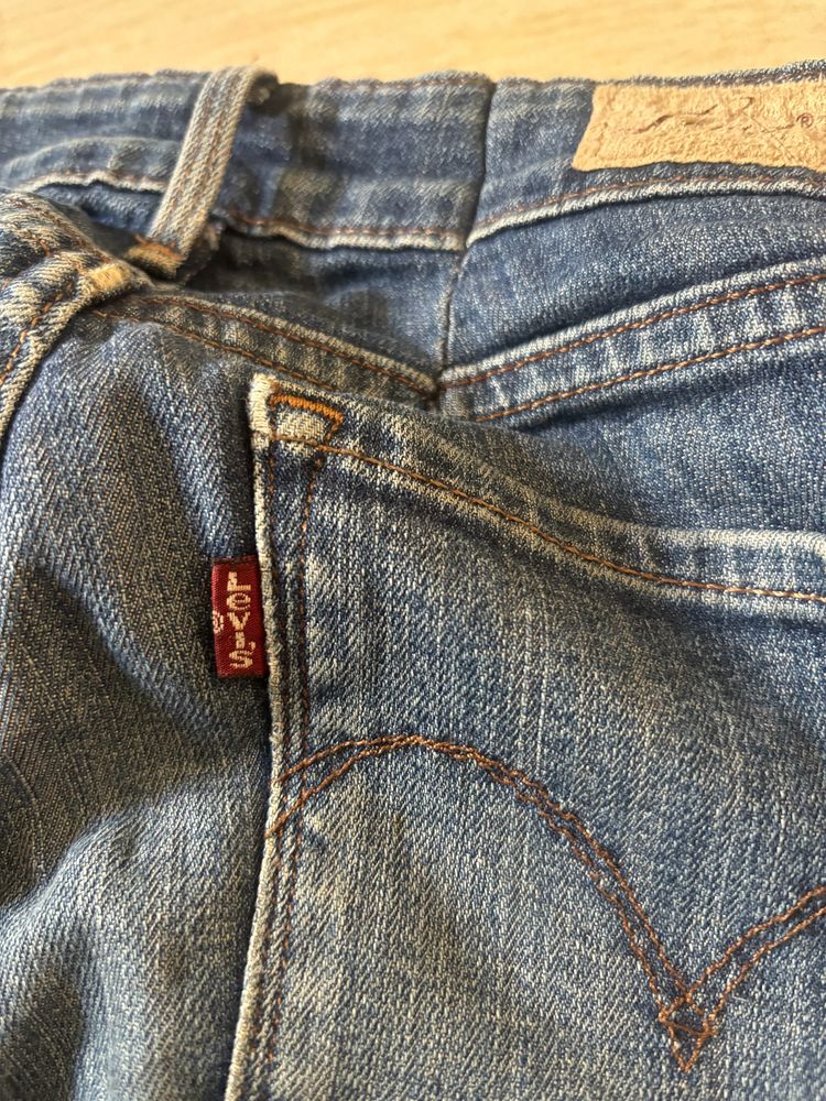 Levi’s Jeans