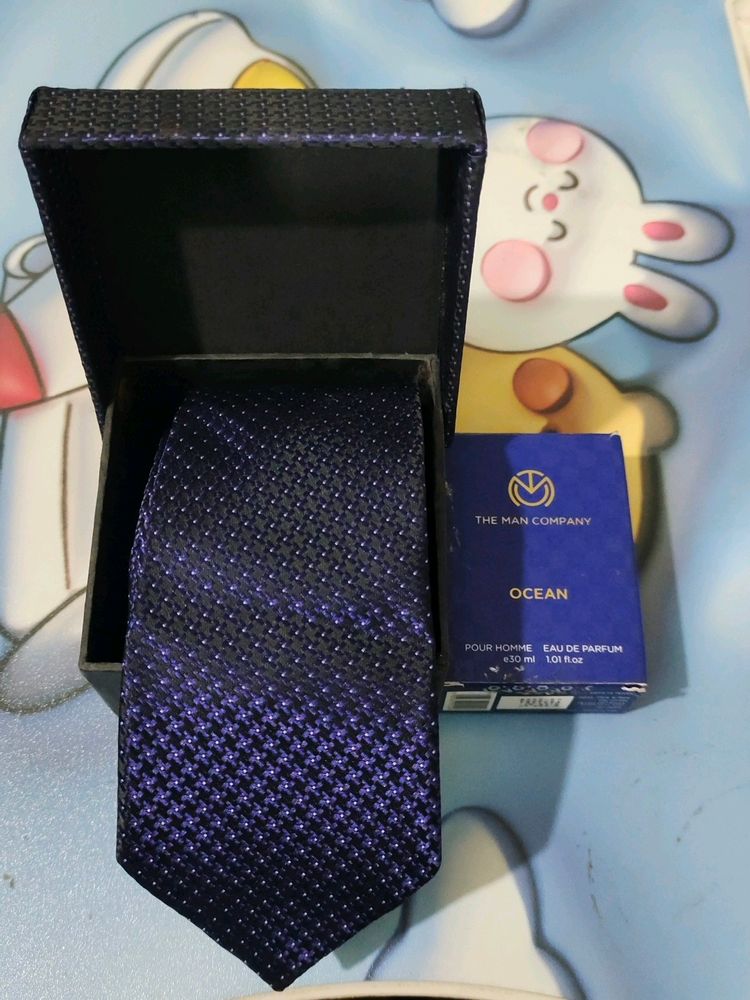 Man 👔 Tie With Perfume Brand New