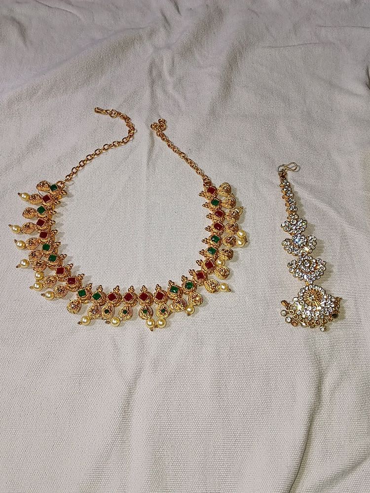 Necklace And Maang Tika