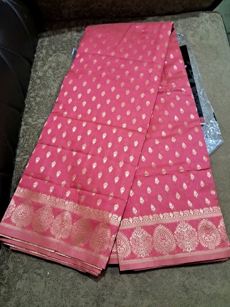 Completely New Silk Saree With Blouse Piece.