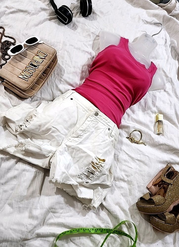 🎀🐇 Barbie White Distressed Shorts 🐇🎀