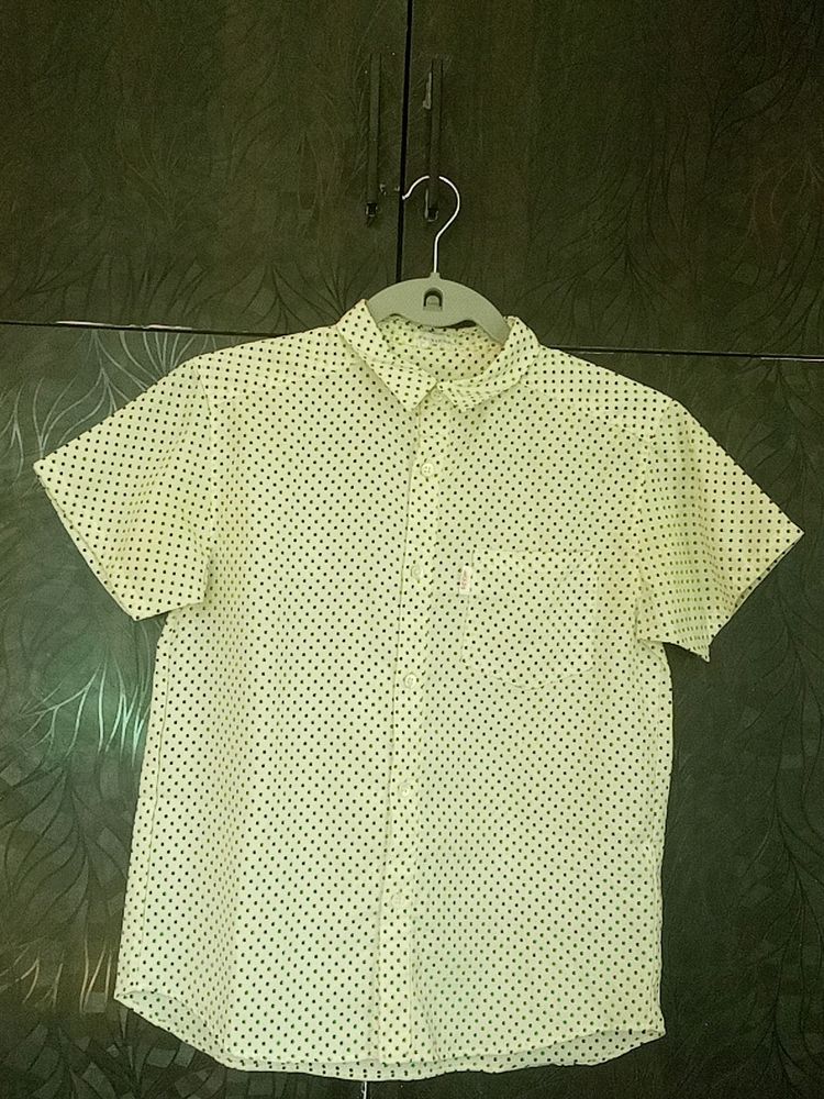 White Polkadot Tshirt