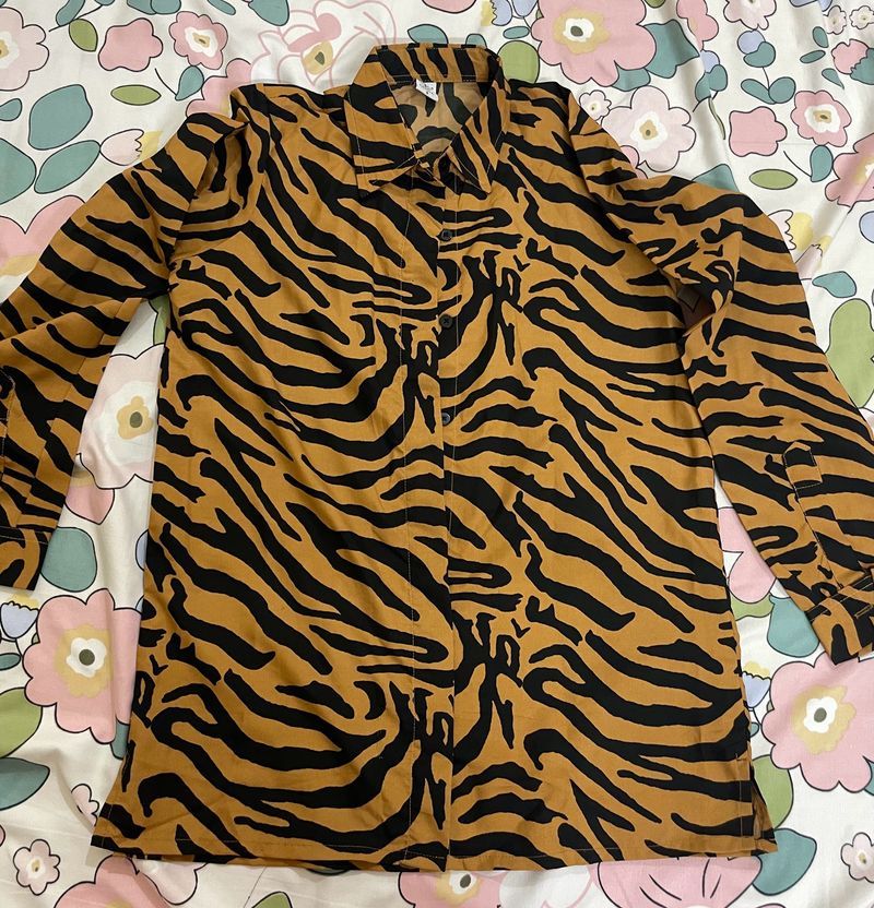 Animal Print crepe shirt