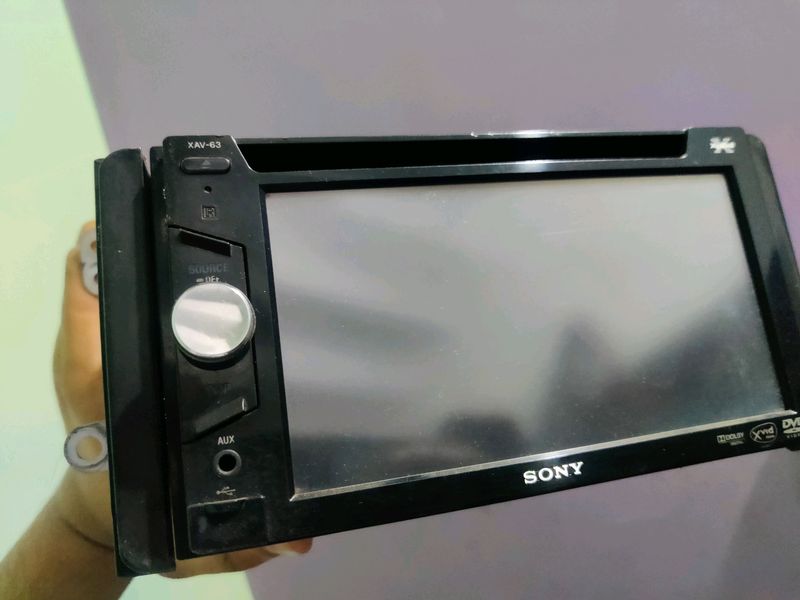 Sony Dvd + Touch Screen Player For Car (Innova)