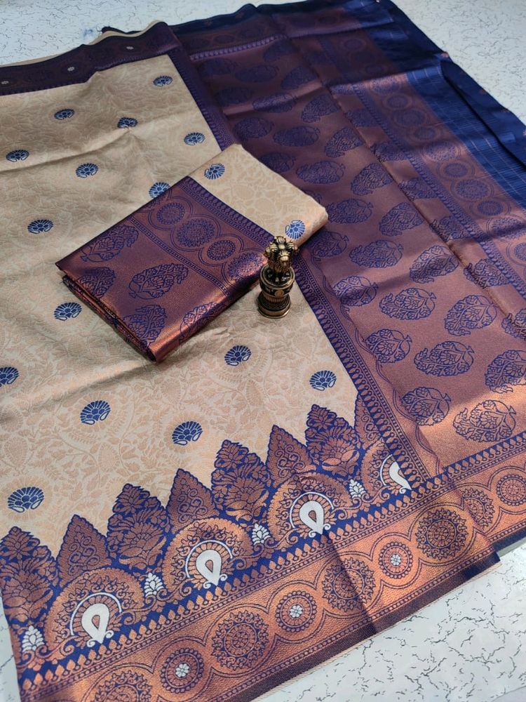 High Quality Sarees..... Super Quality.... Light With Dark Colour Combination.... Light Weight.......