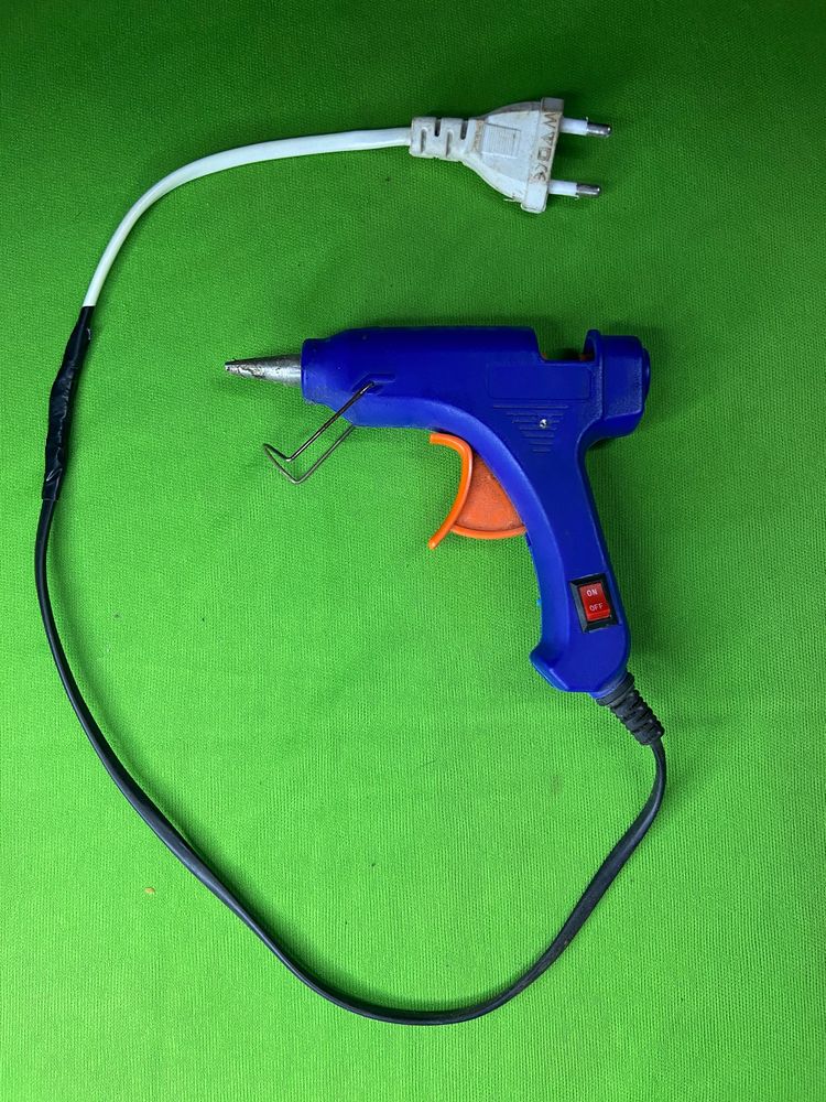 HOT GLUE GUN REPAIRED CONDITION