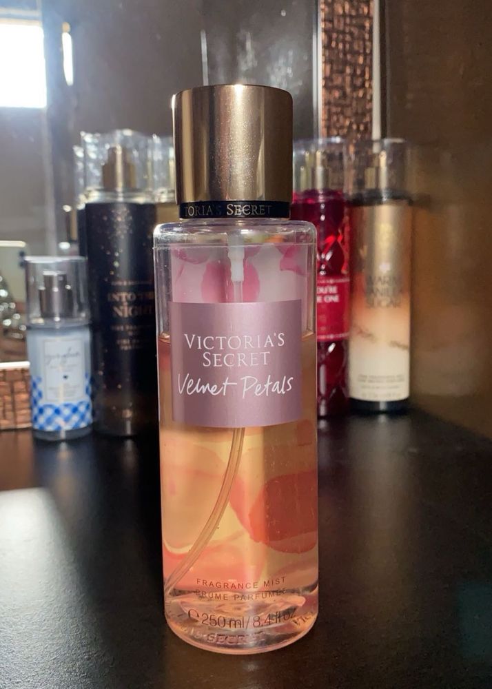 Victoria’s Secret Velvet Petals Mist