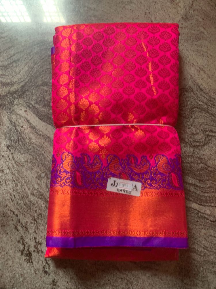 New Wedding And Festive Saree With Blouse