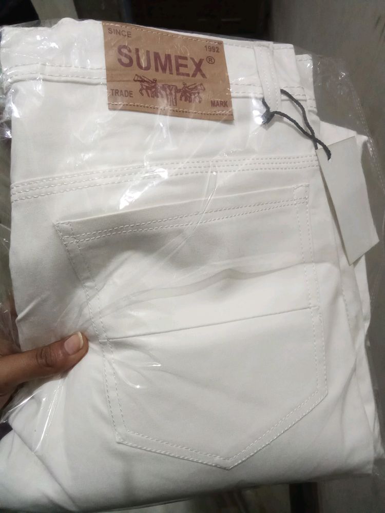 White Streachble Jeans Size 32