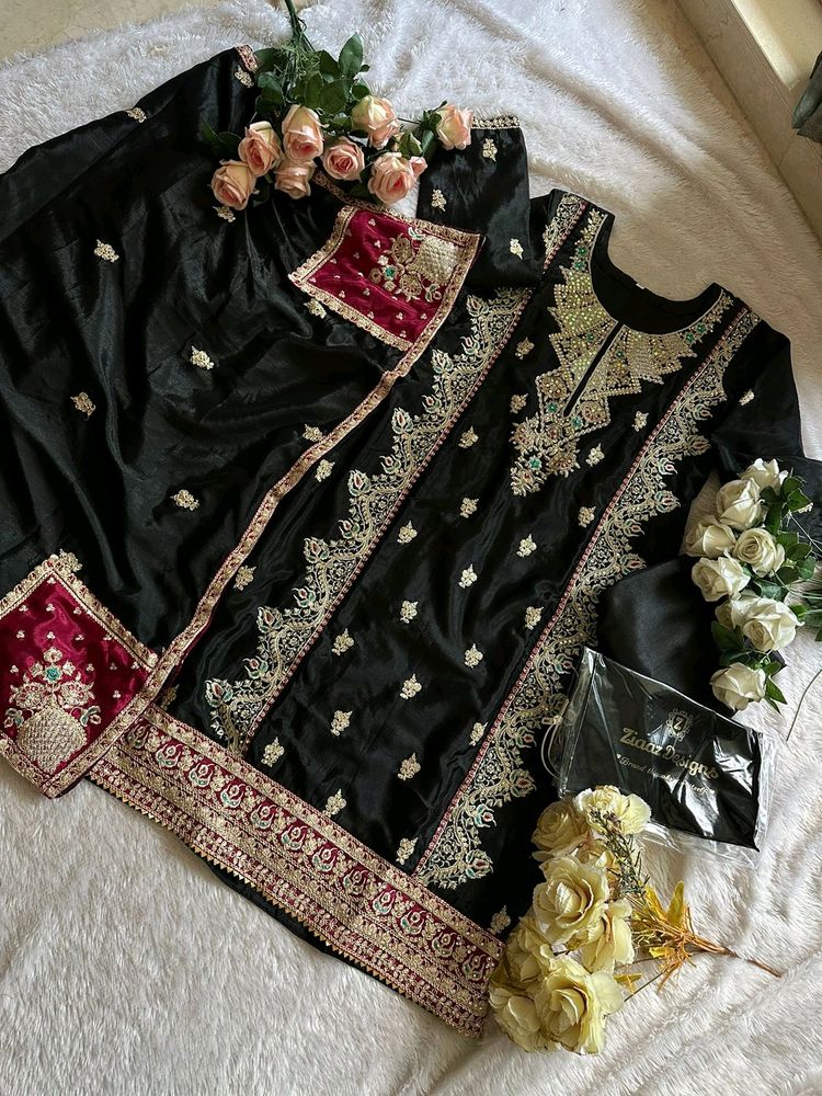 Partywear Heavy Embroidered Pakistani Suit