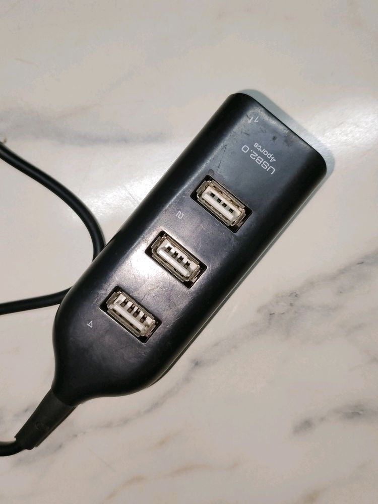 4 PORT USB HUB