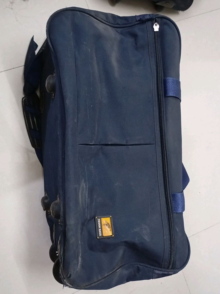 Travelling Bag With Wheels