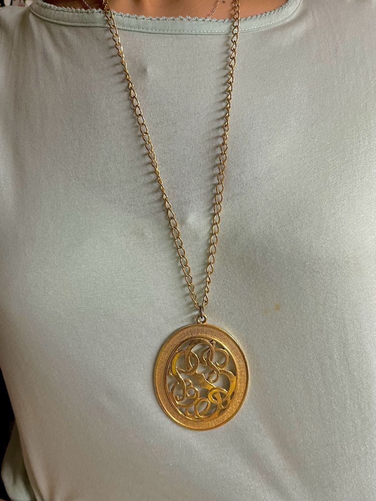 Golden Pendant Chain