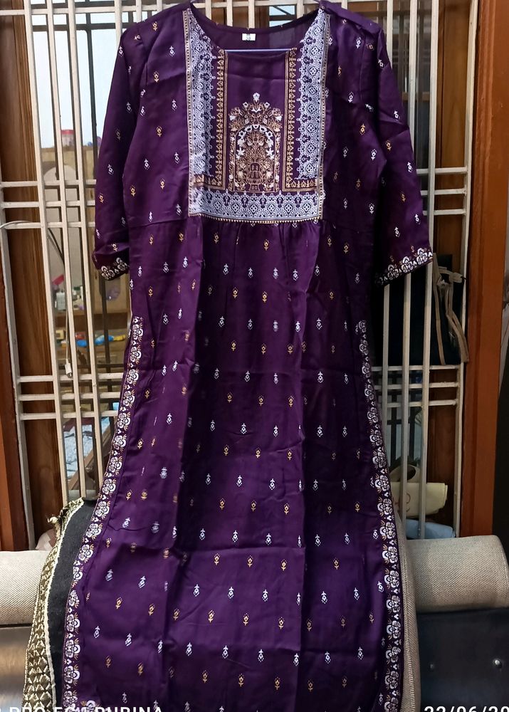 Trending Nyra Kurti