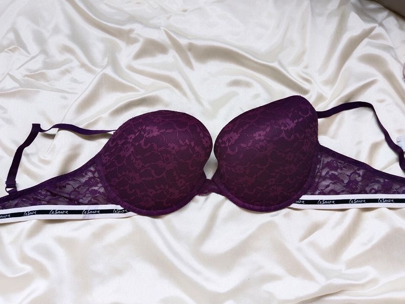 Bra 38D