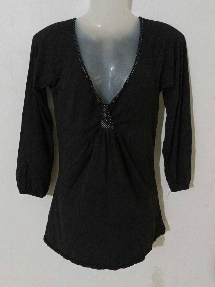 BLACK FULL SLEEVE TOP