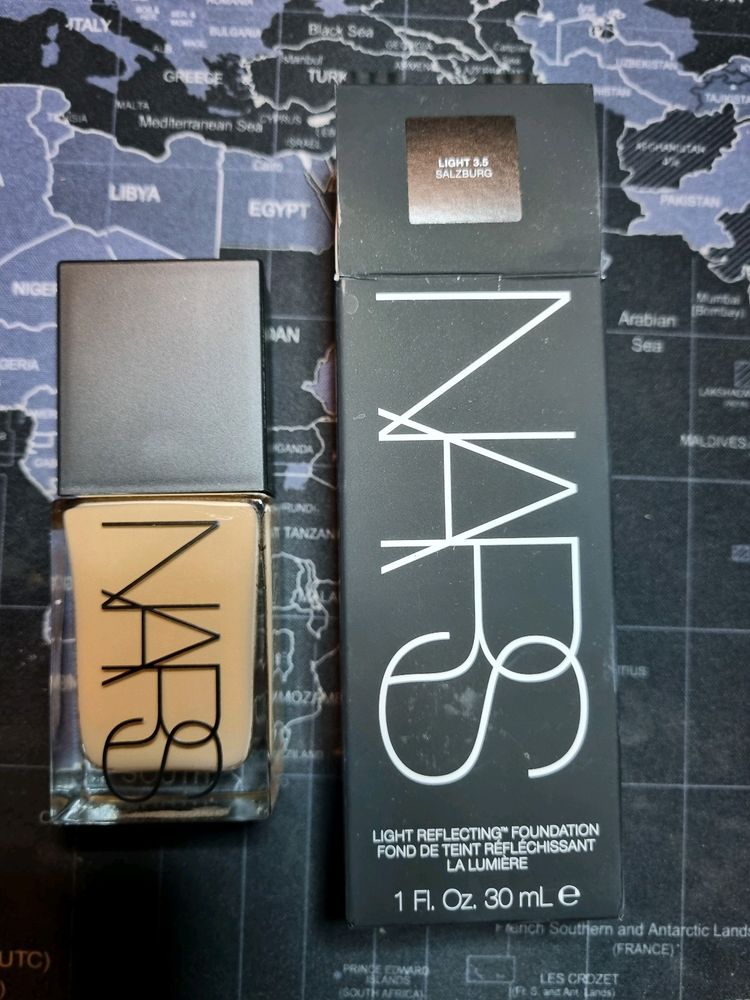 💋SALE💋 NARS LIGHT REFLECTING FOUNDATION