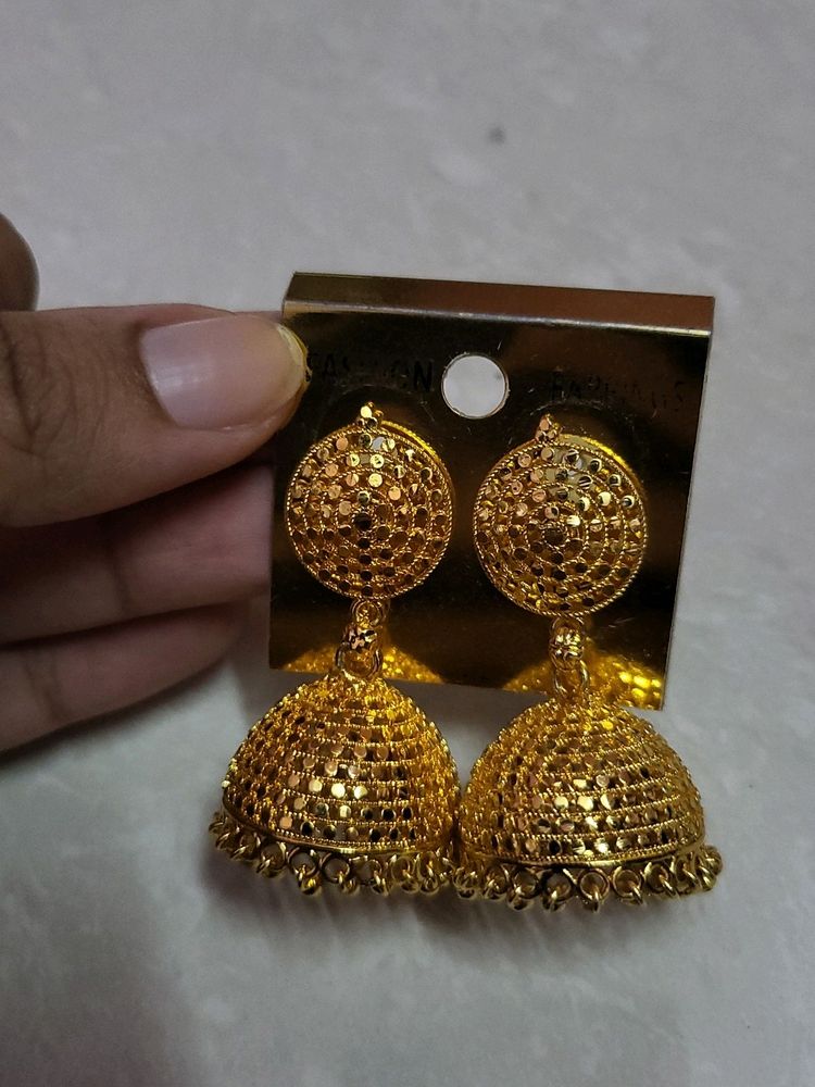 Golden Colour Beautiful Earing