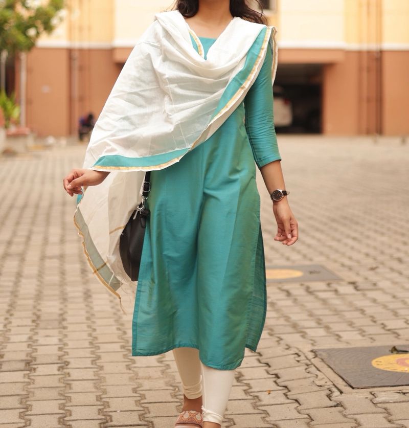 Raja Rani Nazriya Blue (Kurti+Dupatta)