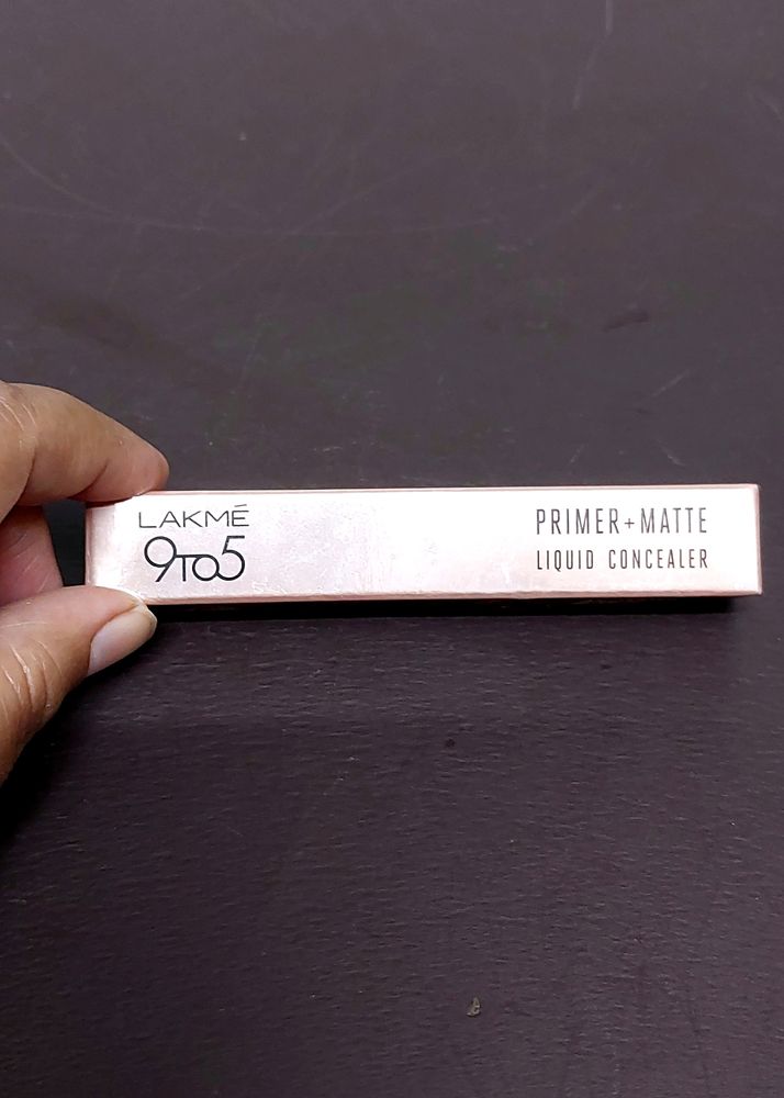 300  Off Lakme Primer+Matte Liquid Concealer