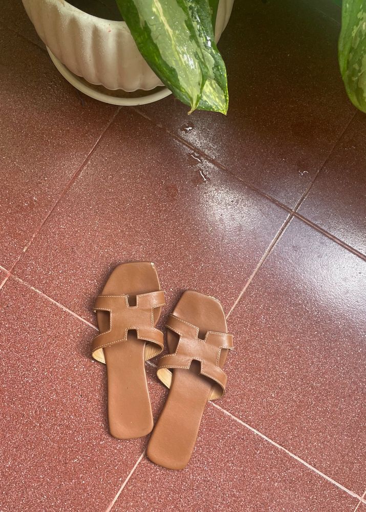 Tan Sandals Flats