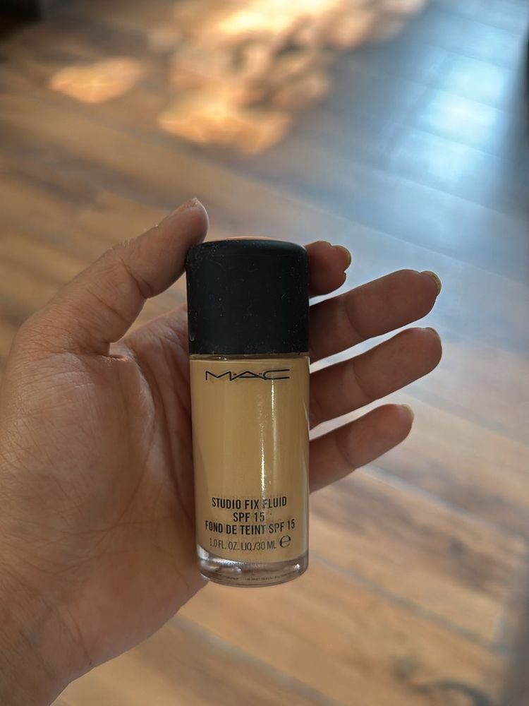 Mac Studio Fix Foundation Shade NC15