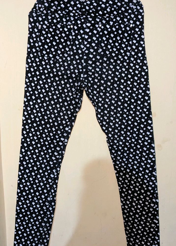 Black And White Printed Jeans/Jeggings