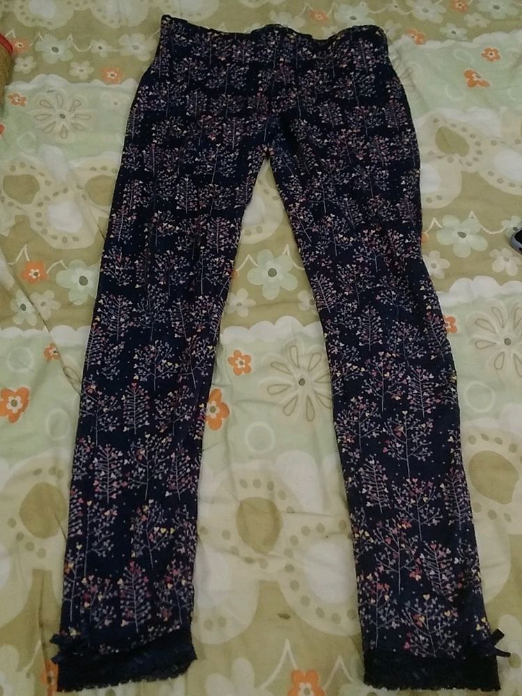 New Not Used Max Leggings. 30 Rs Off