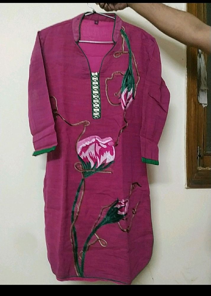 Floral Embroidery Kurta