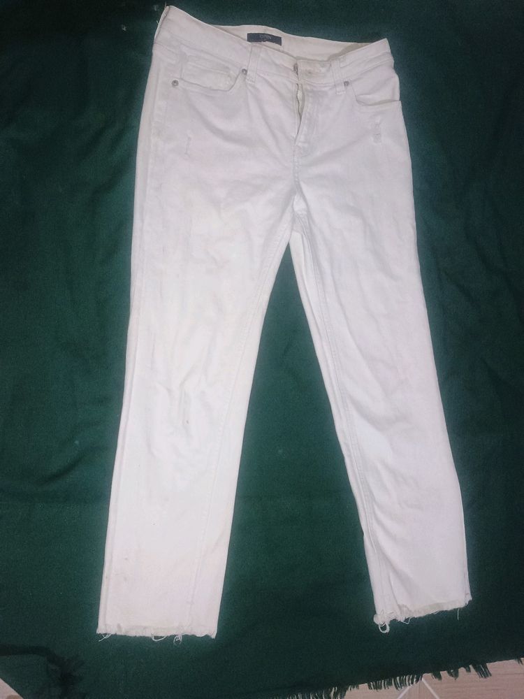 Kids White Denim Jeans ...💚💚💚🤍🤍🤍