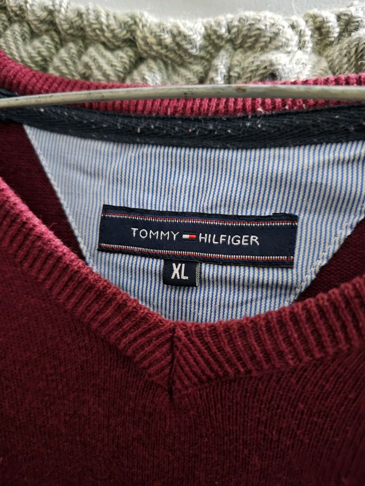 Tommy Hilfiger Orignal Unsused Sweater