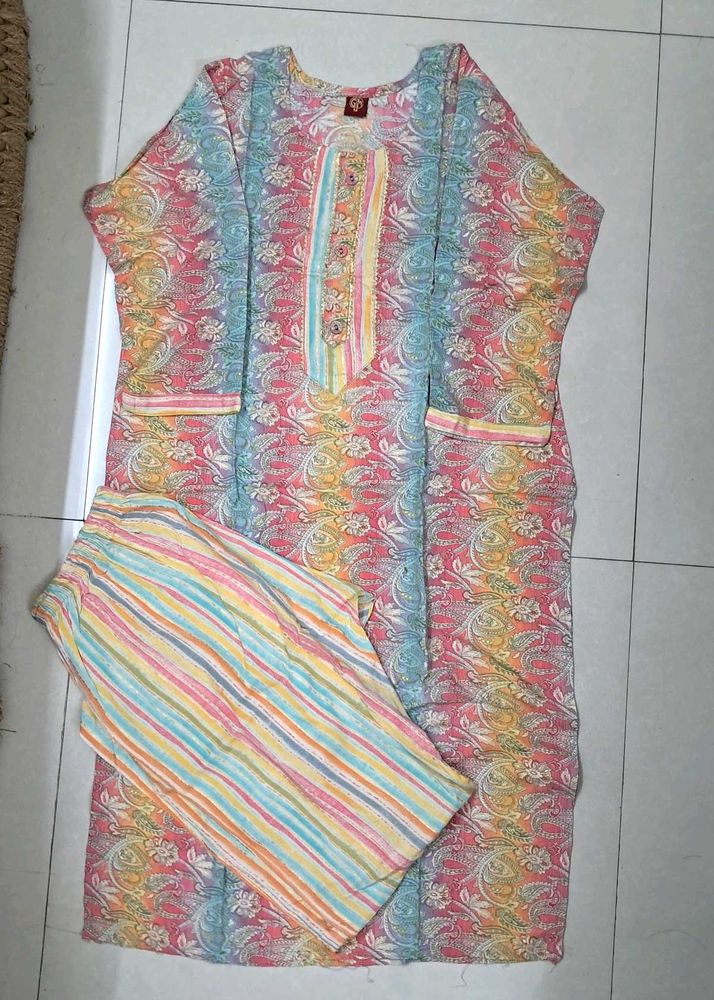 Kurta Set With Pyjama