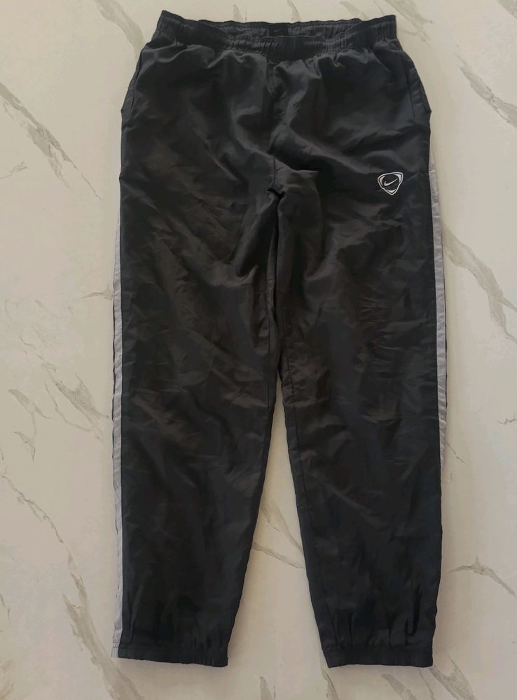 NIKE VINTAGE BLACK TRACKPANT LOWER