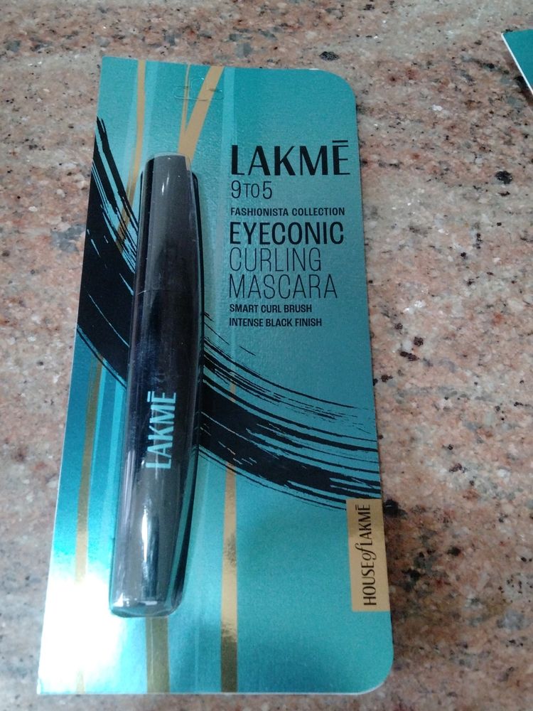 lakme eyeconic curling mascara black