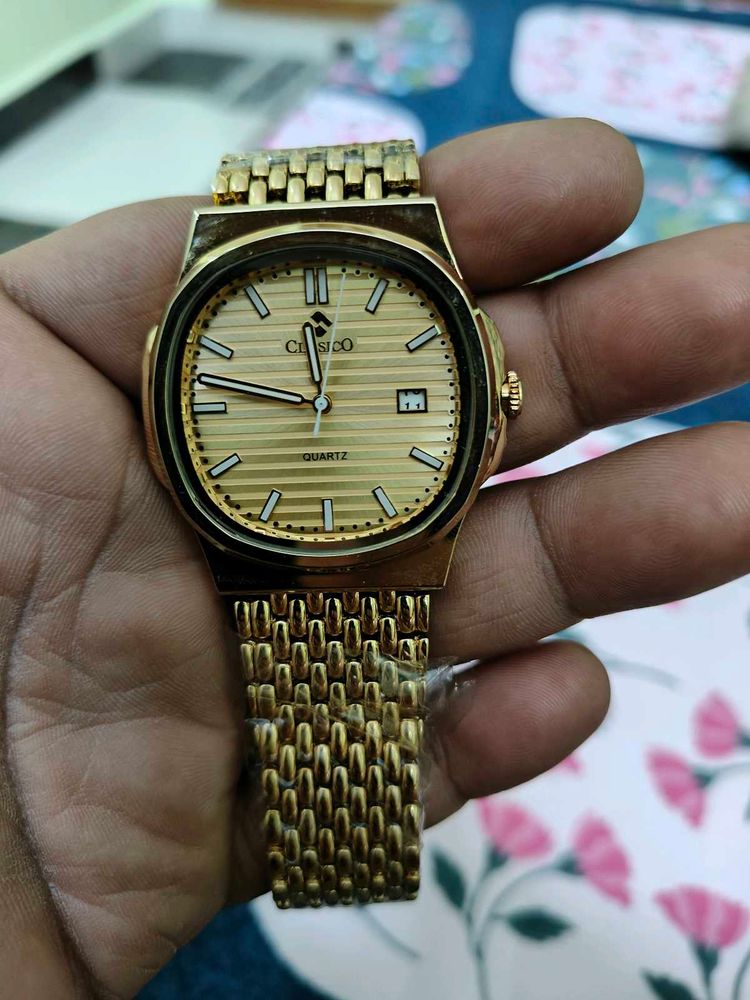 Clasico Brand New Stainless Steel Watch - Golden